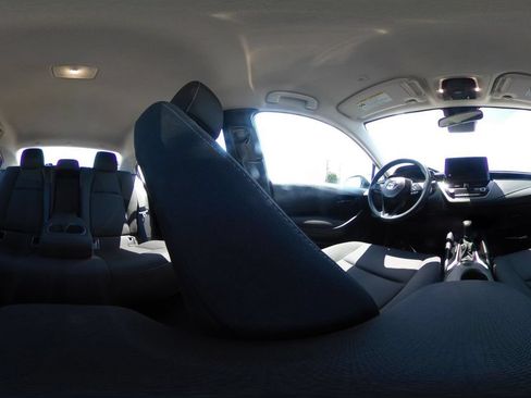 Used 2025 Toyota Corolla LE FWD image 42
