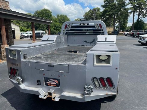 Used 2021 RAM 3500 Big Horn w/ Night Edition AWD/4WD image 5