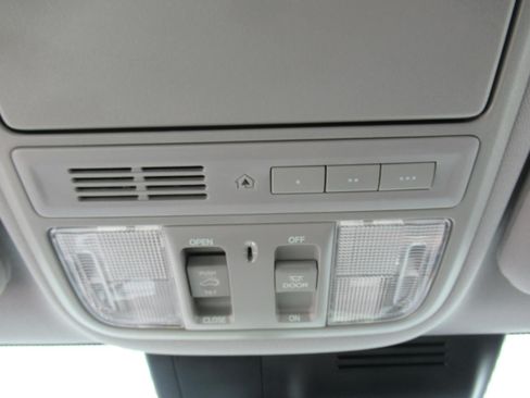 Used 2021 Honda CR-V EX-L image 27