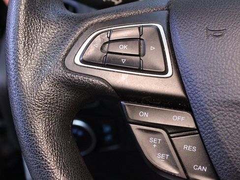 Used 2018 Ford Focus SE image 20