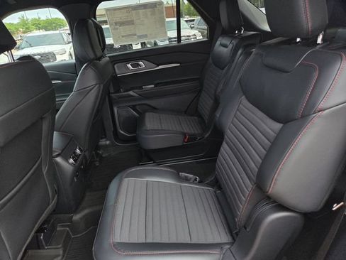 New 2026 Ford Explorer ST-Line w/ ST-Line Street Pack AWD/4WD image 17