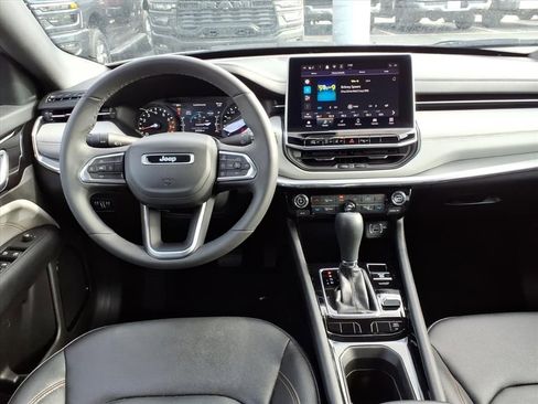 Certified 2024 Jeep Compass Limited AWD/4WD image 14