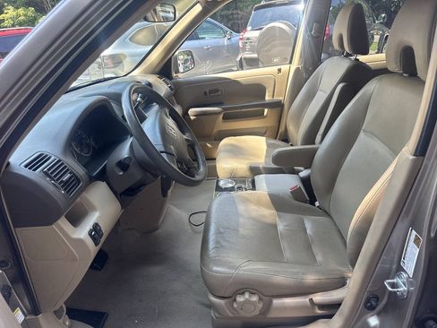 Used 2005 Honda CR-V EX image 16