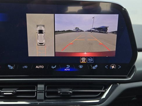 New 2026 Chevrolet Equinox EV RS FWD image 9