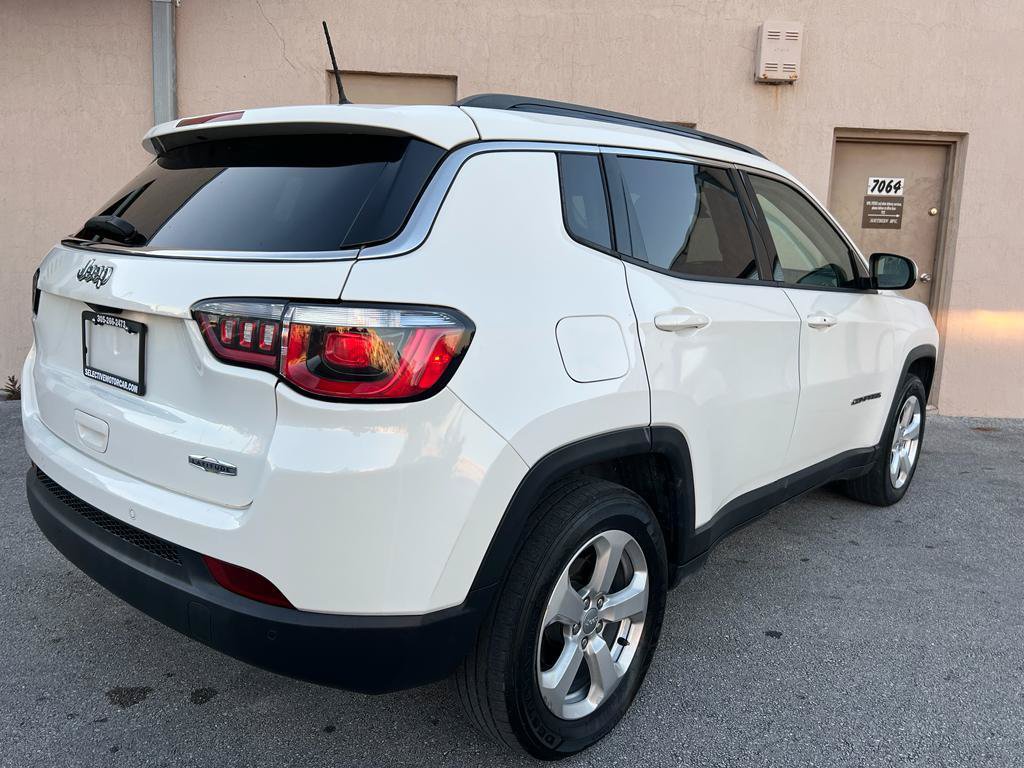 Used 2018 Jeep Compass Latitude w/ Popular Equipment Group FWD image 19