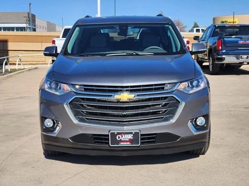 Used 2020 Chevrolet Traverse LT image 11