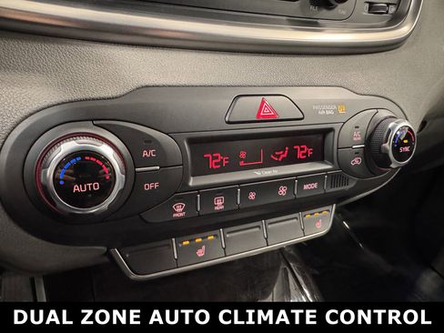 Used 2016 Kia Sorento EX image 8