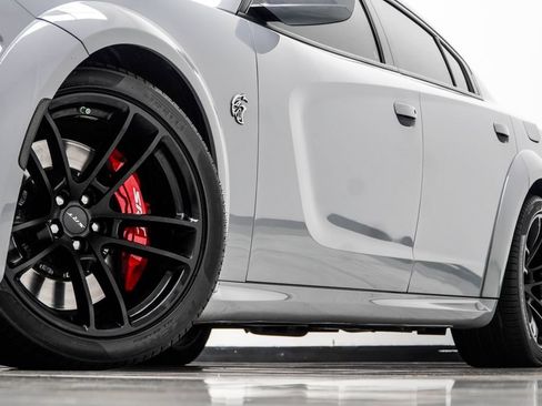 Used 2022 Dodge Charger SRT Hellcat w/ Harman/Kardon Audio Group RWD image 3