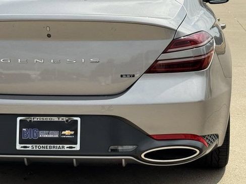 Used 2022 Genesis G70 3.3T RWD image 7