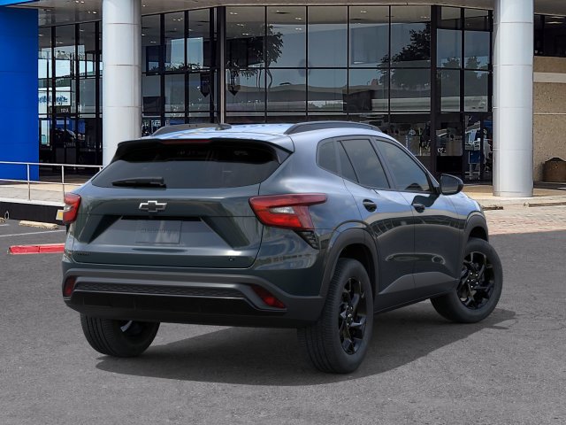 New 2026 Chevrolet Trax LT w/ Driver Confidence Package FWD image 4