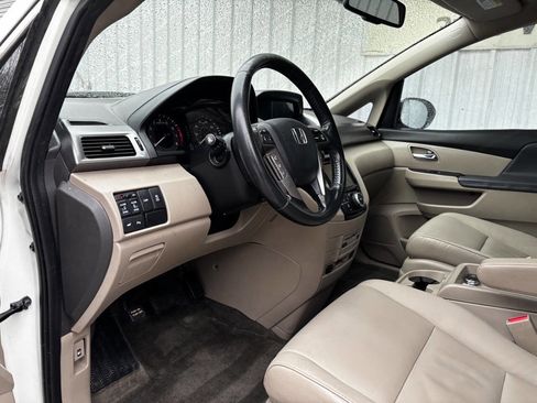 Used 2014 Honda Odyssey Touring image 11