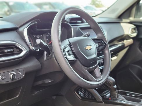 Used 2023 Chevrolet TrailBlazer LT image 17