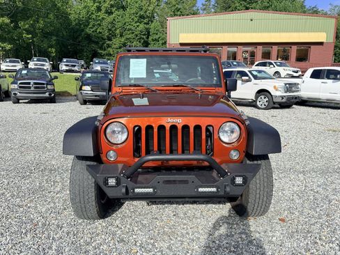 Used 2014 Jeep Wrangler Unlimited Sport AWD/4WD image 3