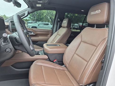 Used 2024 Chevrolet Tahoe High Country w/ Premium Package AWD/4WD image 21