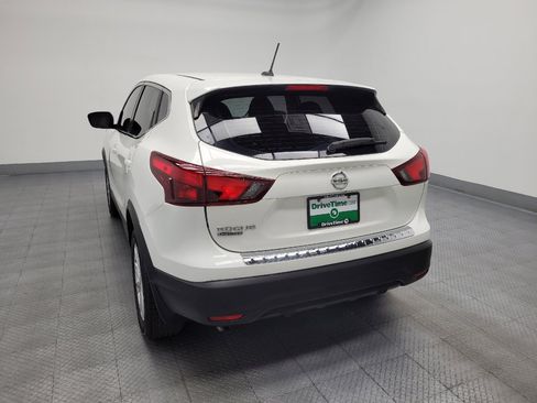 Used 2017 Nissan Rogue Sport S w/ S Appearance Package FWD image 6