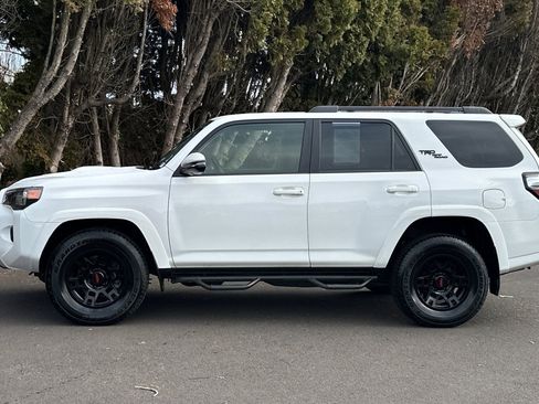 Used 2023 Toyota 4Runner TRD Off-Road Premium image 7