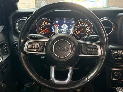 Used 2021 Jeep Wrangler Unlimited Sahara AWD/4WD image 15
