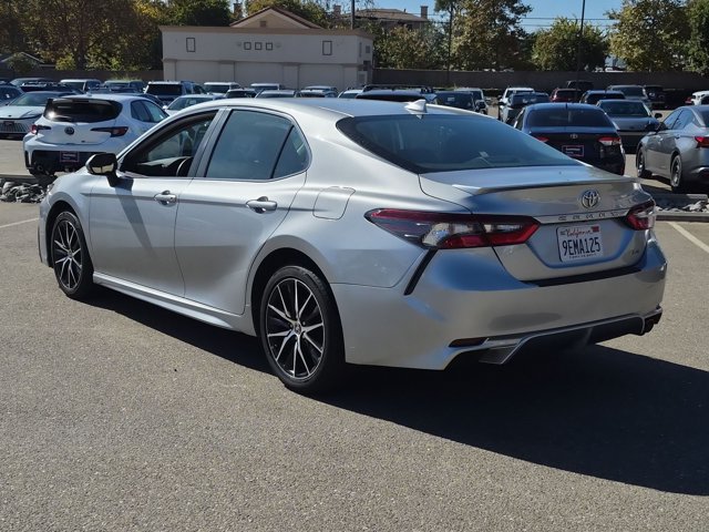 Used 2023 Toyota Camry SE FWD image 7