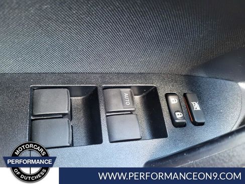 Used 2016 Toyota Corolla LE image 23