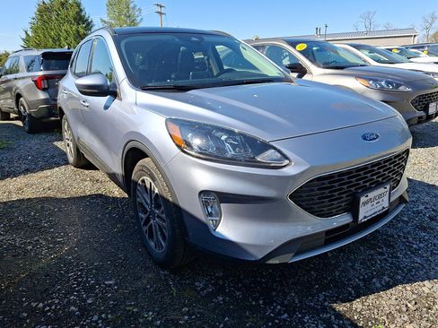 Certified 2022 Ford Escape SEL AWD/4WD image 3