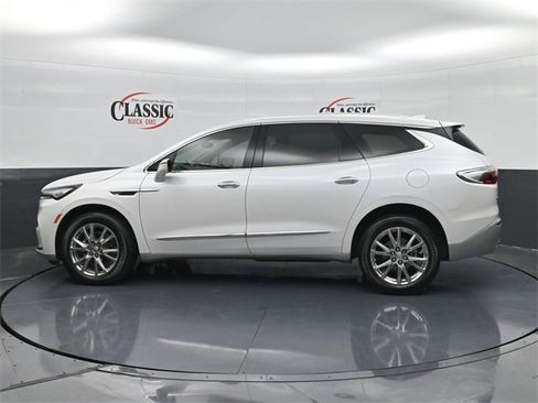 Used 2023 Buick Enclave Premium w/ Experience Buick Package image 2