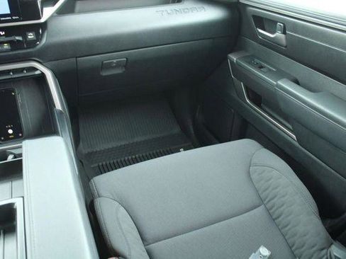 Certified 2022 Toyota Tundra SR5 w/ SR5 Convenience Package AWD/4WD image 14