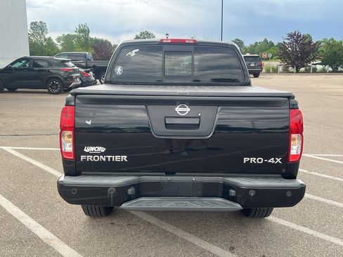 Used 2018 Nissan Frontier PRO-4X AWD/4WD image 4