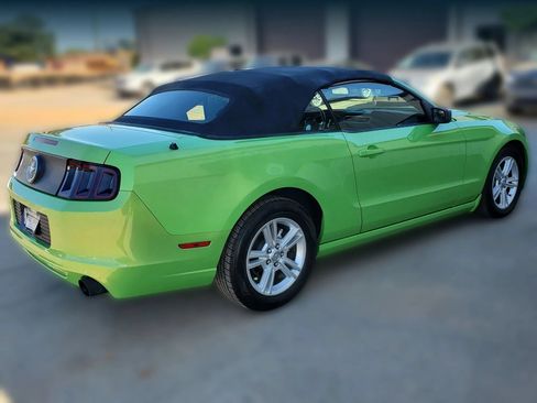 Used 2013 Ford Mustang Convertible RWD image 25