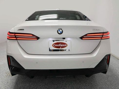 Used 2026 BMW 530i xDrive AWD/4WD image 4
