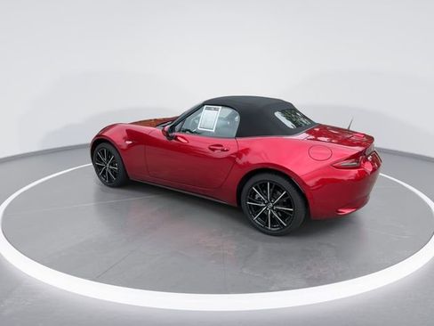 Certified 2025 MAZDA MX-5 Miata Grand Touring RWD image 2