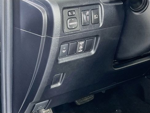 Used 2021 Toyota 4Runner SR5 Premium w/ Moonroof Package AWD/4WD image 10
