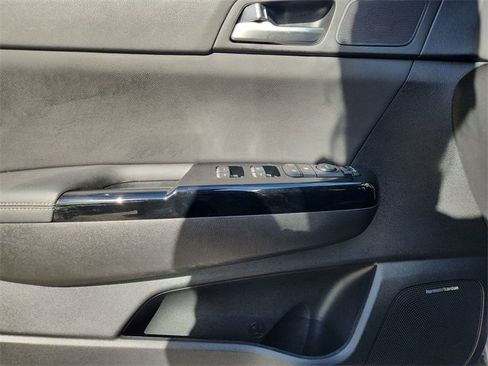 Used 2020 Kia Sportage SX image 23