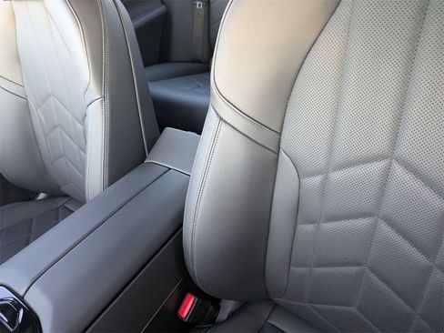 Certified 2024 BMW 530i xDrive 530i xDrive w/ Premium Package image 16