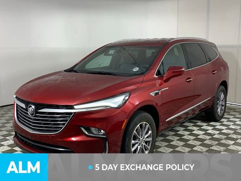 Used 2024 Buick Enclave Premium image 5