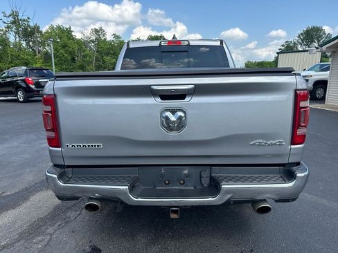 Used 2019 RAM 1500 Laramie AWD/4WD image 3