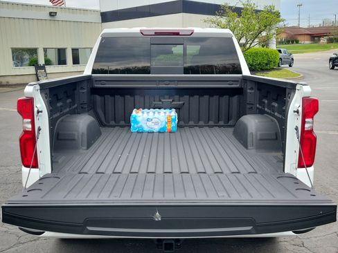 Used 2025 Chevrolet Silverado 1500 RST w/ Convenience Package II image 8
