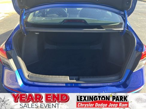 Used 2023 Honda Civic Sport image 9