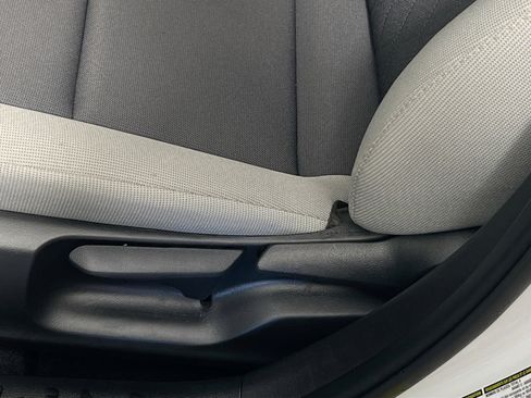 Used 2026 Toyota Corolla LE FWD image 15