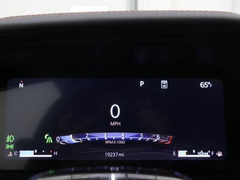 Used 2025 Jeep Grand Cherokee L Summit AWD/4WD image 11