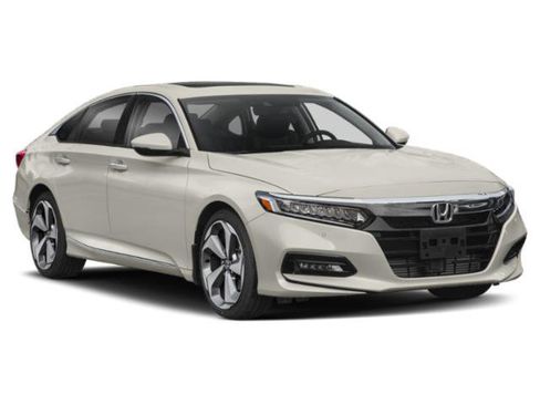 Used 2019 Honda Accord Touring image 6