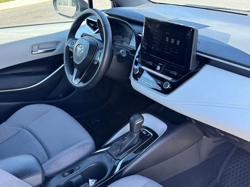 Used 2025 Toyota Corolla SE FWD image 30
