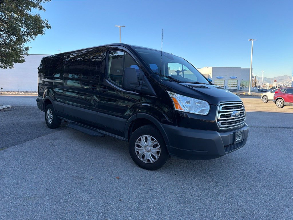Used 2019 Ford Transit 350 XLT RWD image 1