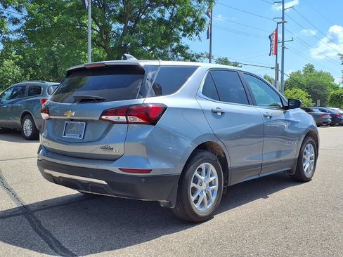 Used 2024 Chevrolet Equinox LT FWD image 5