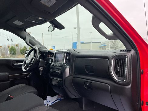 Used 2020 Chevrolet Silverado 1500 LT w/ Trailering Package image 13