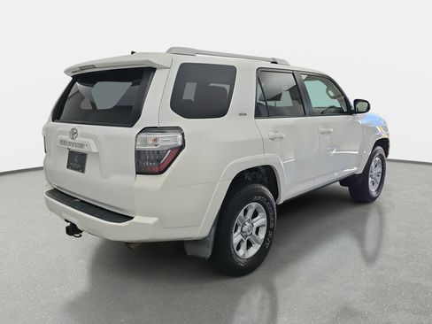 Used 2018 Toyota 4Runner SR5 Premium image 5