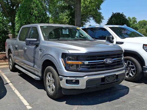 Used 2025 Ford F150 XLT w/ Equipment Group 301A Standard RWD image 2