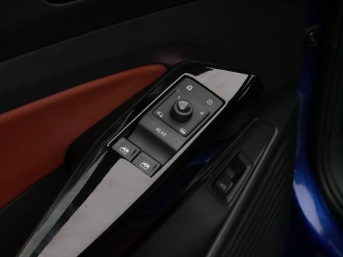 Certified 2021 Volkswagen ID.4 Pro S image 19