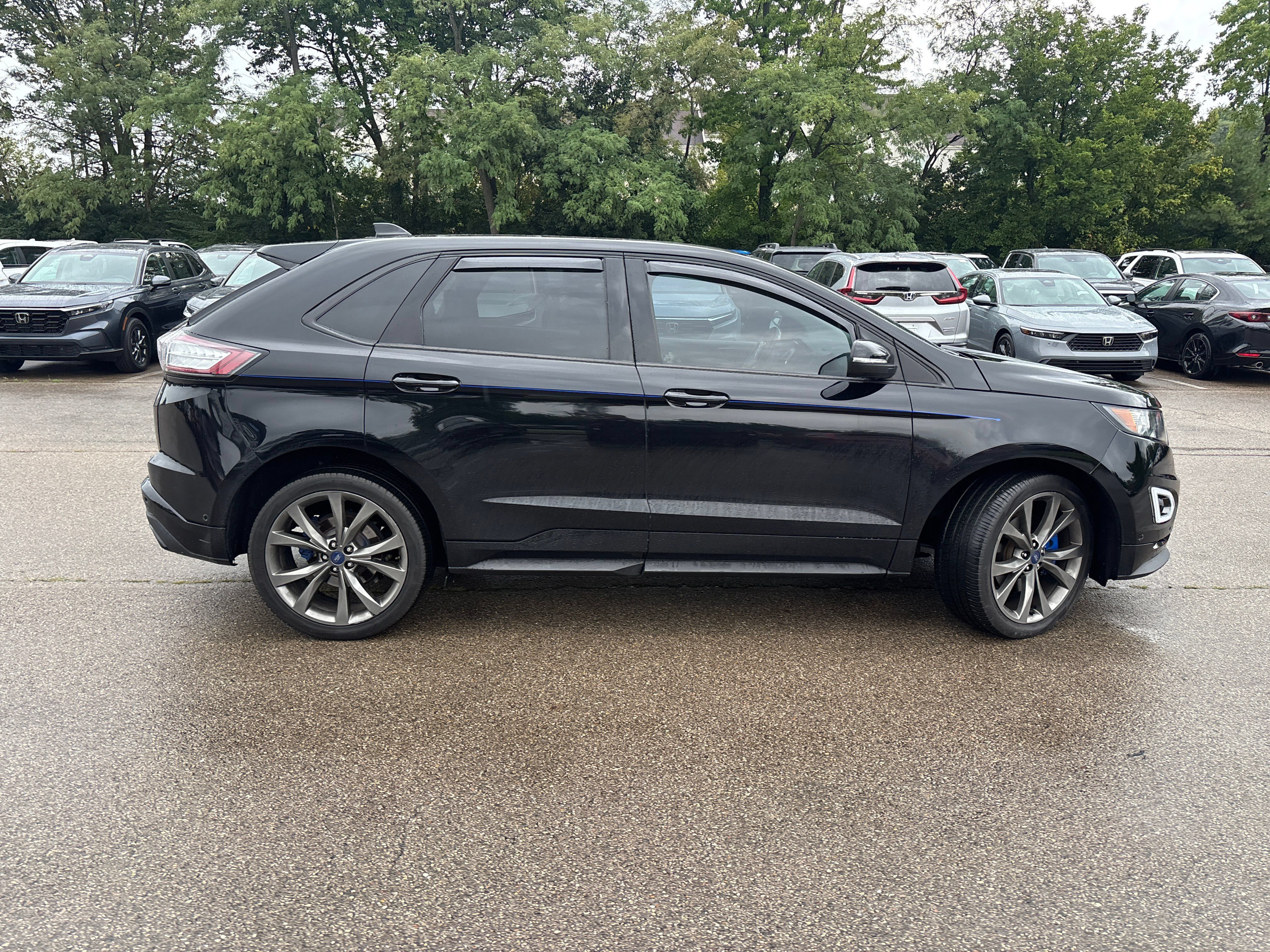 Used 2018 Ford Edge Sport w/ Equipment Group 401A AWD/4WD image 24