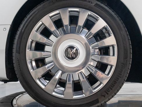Used 2019 Rolls-Royce Phantom Sedan RWD image 20