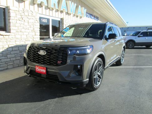 New 2026 Ford Explorer ST RWD image 1